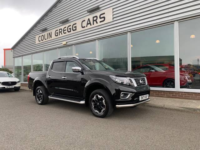 Nissan Navara Double Cab Pick Up Tekna 2.3dCi 190 TT 4WD Auto Pick Up Diesel Black
